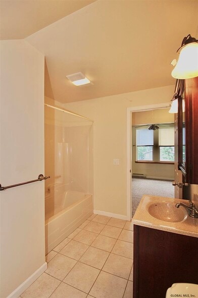 Building Photo - 7988 Mariaville Rd