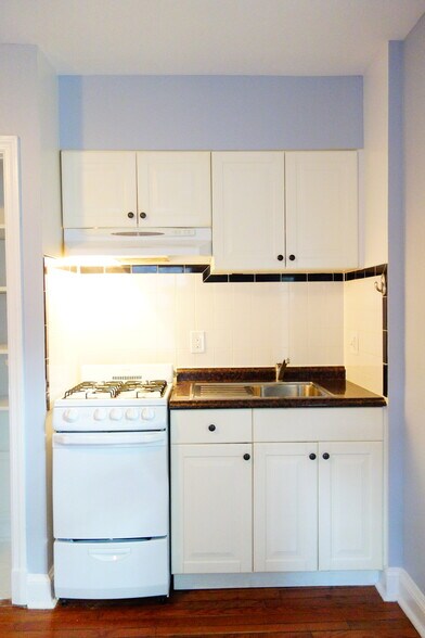 Building Photo - 311 Domer Ave