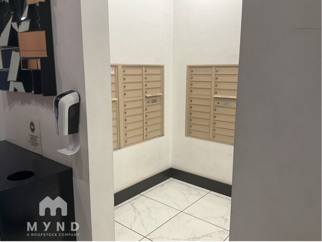 Building Photo - 1818 L St