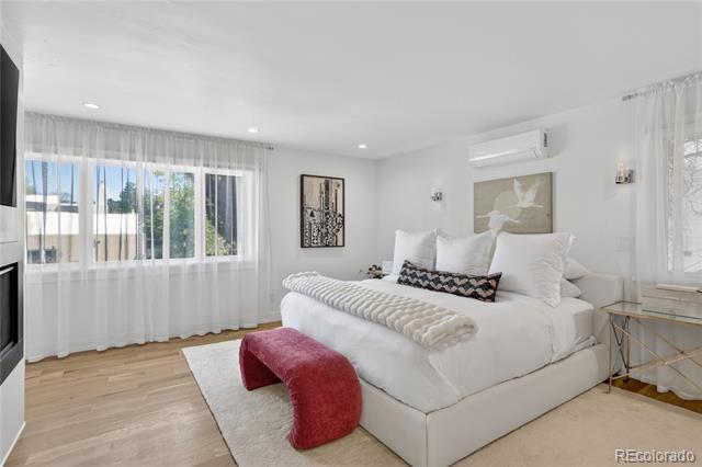 Building Photo - 5410 E Dakota Ave