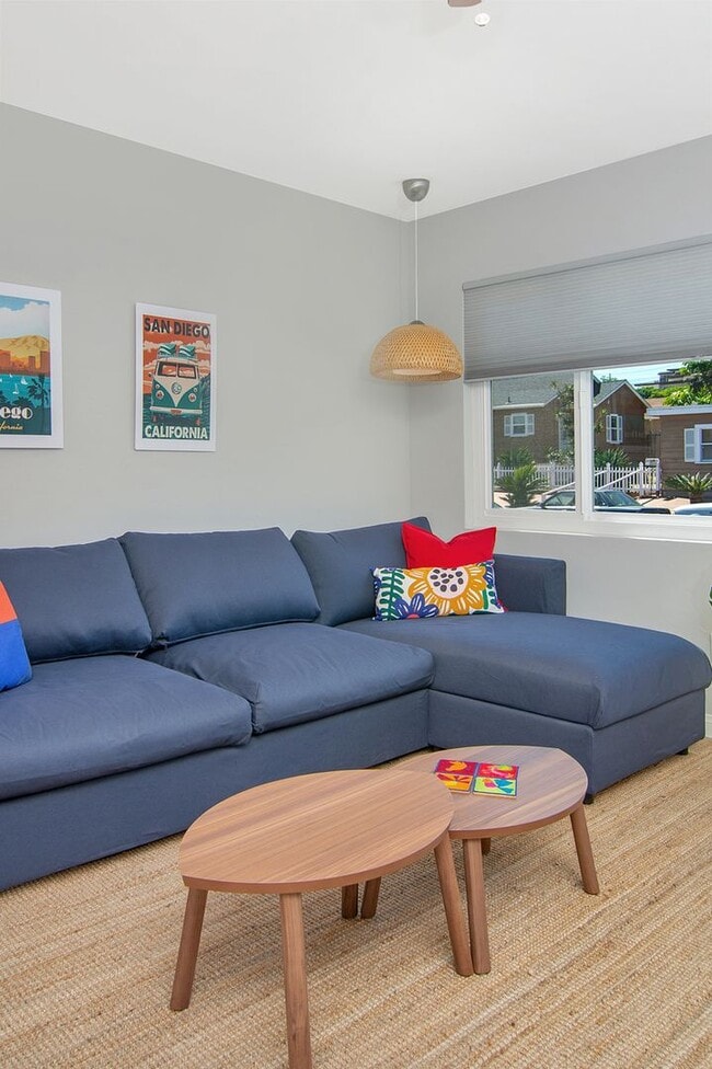 Building Photo - Cozy remodeled 2 beds 1 bath apt in Point Loma