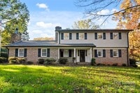 Building Photo - 4 Bedroom 2.5 Bath Home In Conover! Tours available starting March 1st!