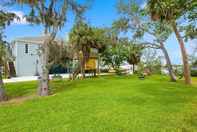 Building Photo - 6731 Arroyo Dr