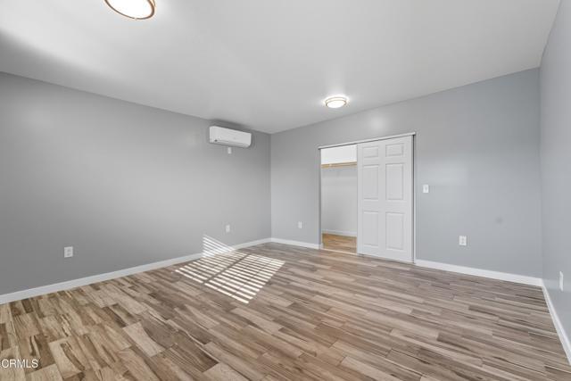 Building Photo - 421 E Colden Ave