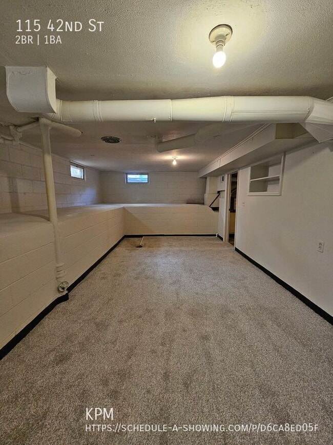 Building Photo - 115 42nd St
