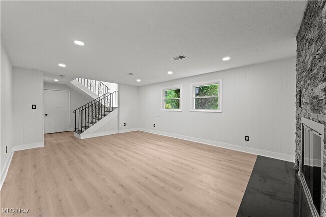 Building Photo - 12790 Heath Rd