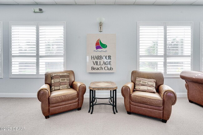 Building Photo - 4650 Links Village Dr