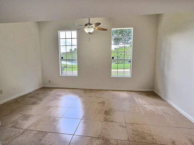 Building Photo - 1275 Crystal Way