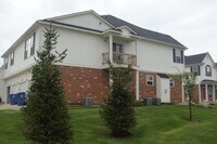 Building Photo - 2604 Riversedge Dr