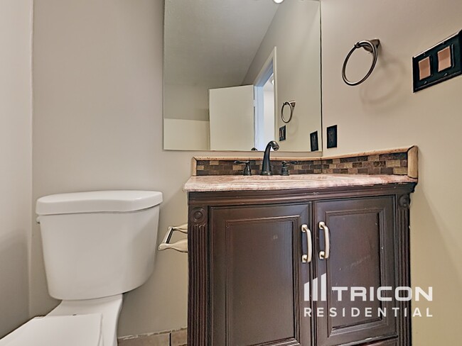 Building Photo - 2744 Lullwater Ln