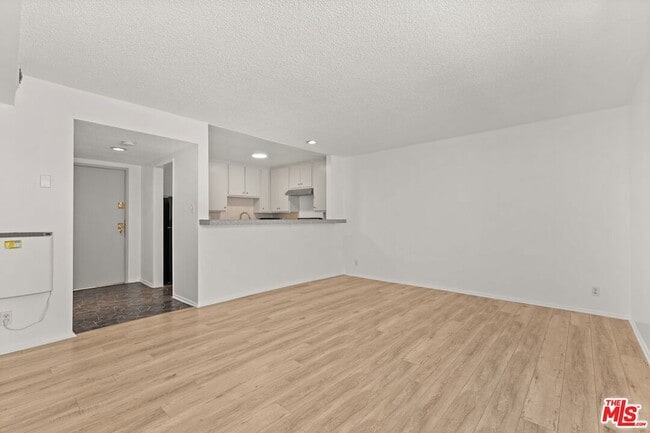 Building Photo - 8148 Redlands St