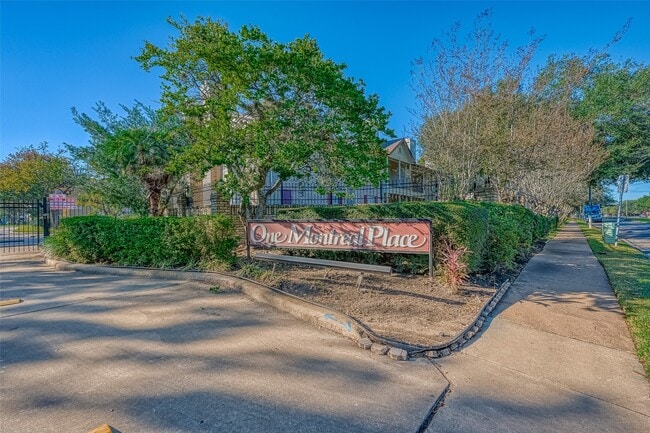 Building Photo - 2120 El Paseo St