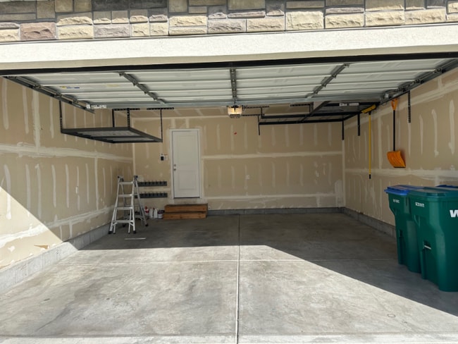 Building Photo - 873 S 2150 W