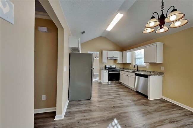 Building Photo - 7000 Greenfield Ln