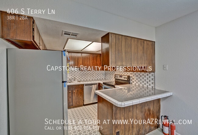 Building Photo - 406 S Terry Ln