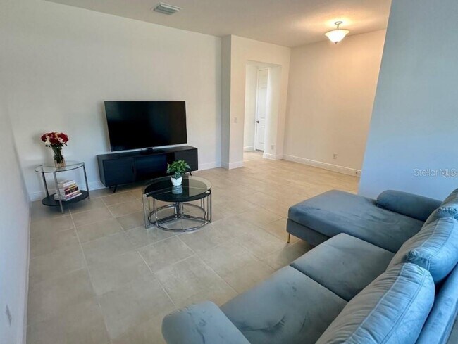 Building Photo - 5054 Tibet Ct