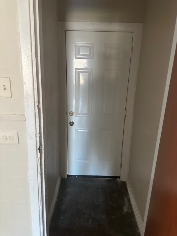 Building Photo - 3821 Homan Ave