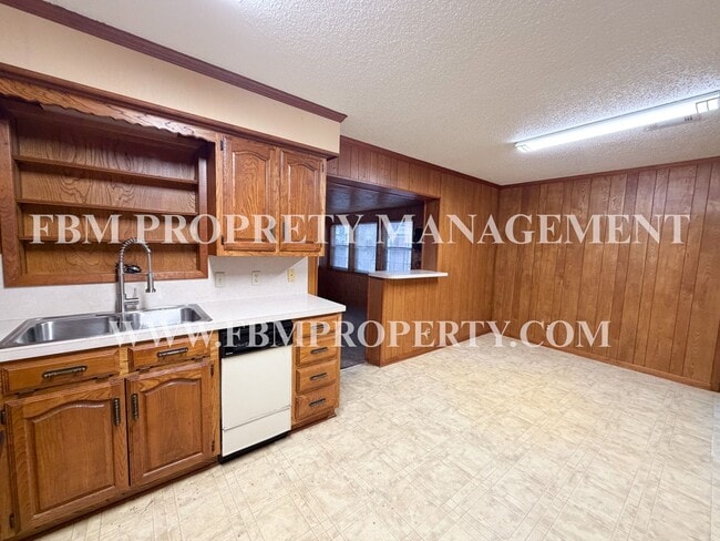 Building Photo - 1608 Nichols St