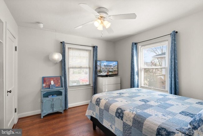 Building Photo - 1804 S Oakland St