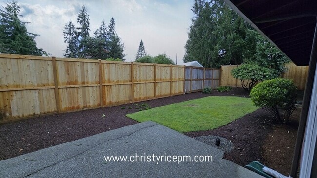 Building Photo - 1815 116th Ave NE