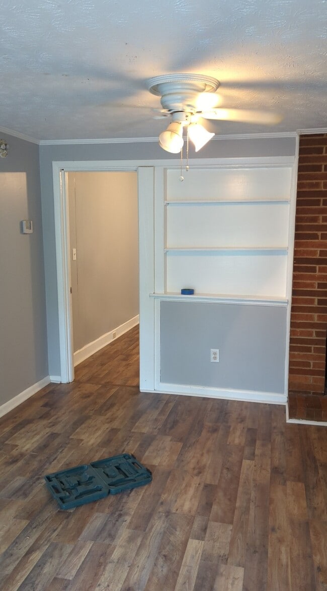 Entry Bedroom 4 - 2226 shady grove road
