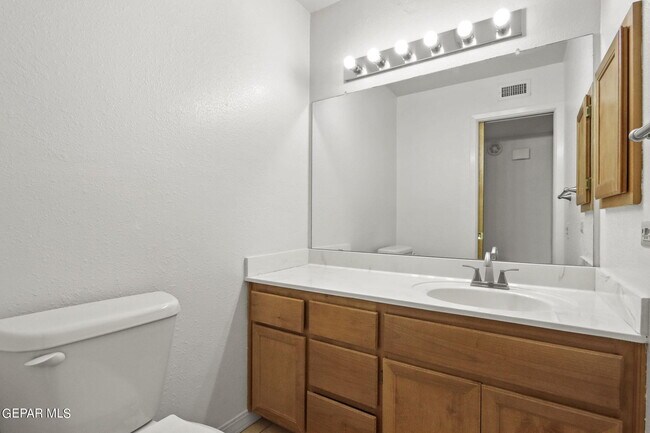 Building Photo - 7465 Stoney Hill Dr