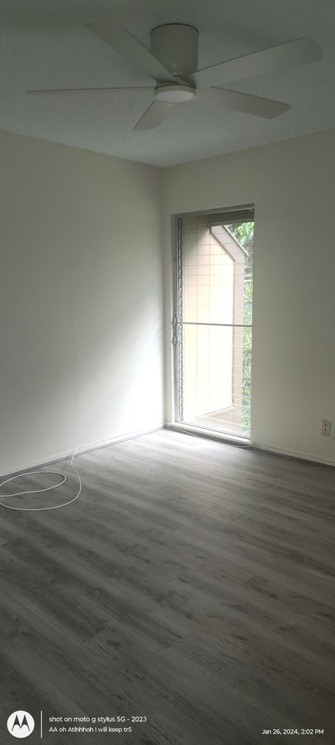 Building Photo - Beautiful 4 bed/ 2 bath/ 2 parking In Kaneohe