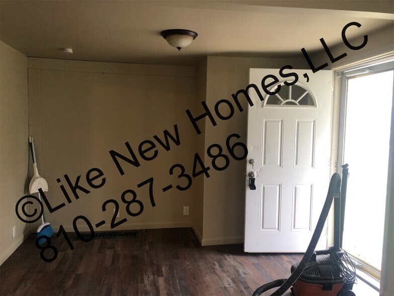 Building Photo - 5448 Silverton Dr