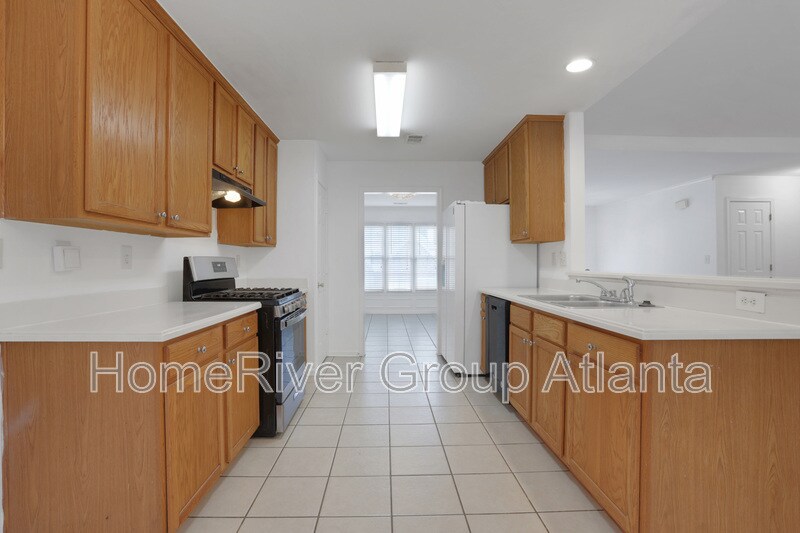 Building Photo - 5425 Huntington Mist Dr