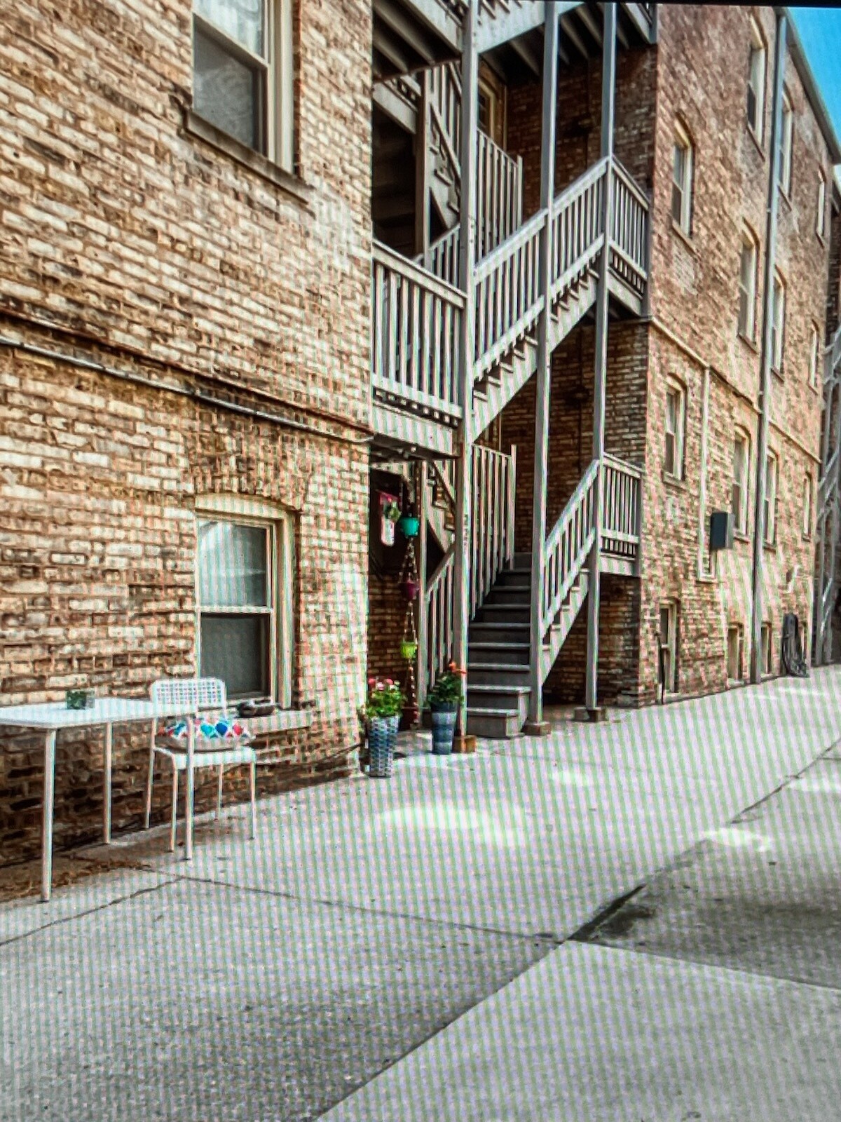 Building Photo - 801 Erie St