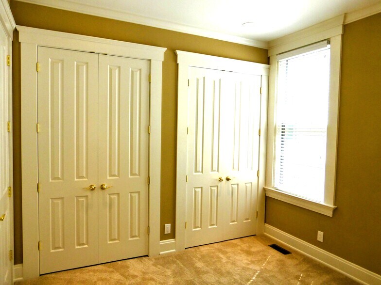 Bedroom - 1117 Belvedere St