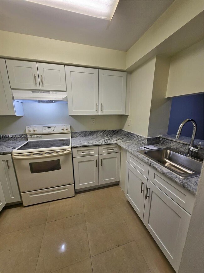Building Photo - 8365 SW 152nd Ave
