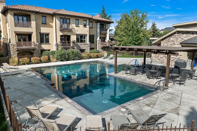 Building Photo - 3655 N Willowbar Ln