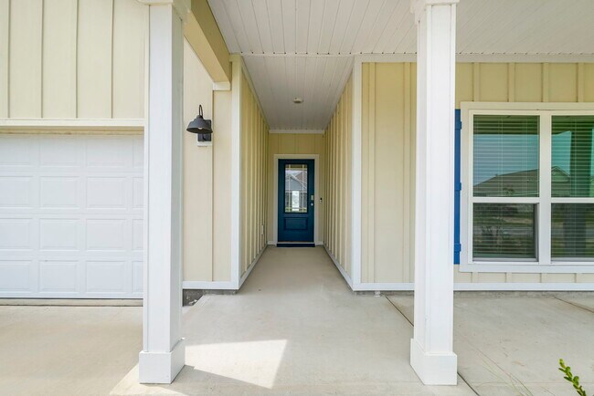 Building Photo - 464 Eagle Lake Wy