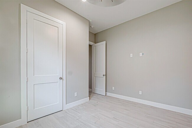 Building Photo - 3635 Needville Ave