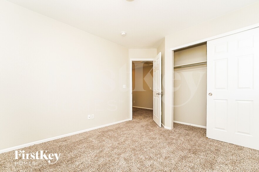Building Photo - 1208 S Flat Rock Way