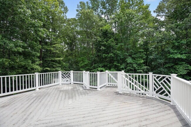Building Photo - 15152 Robbers Roost Ct