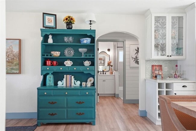 Building Photo - 759 Lantana Ave