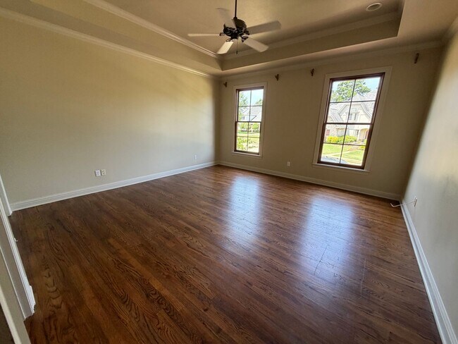 Building Photo - 1073 Waters Edge Cir