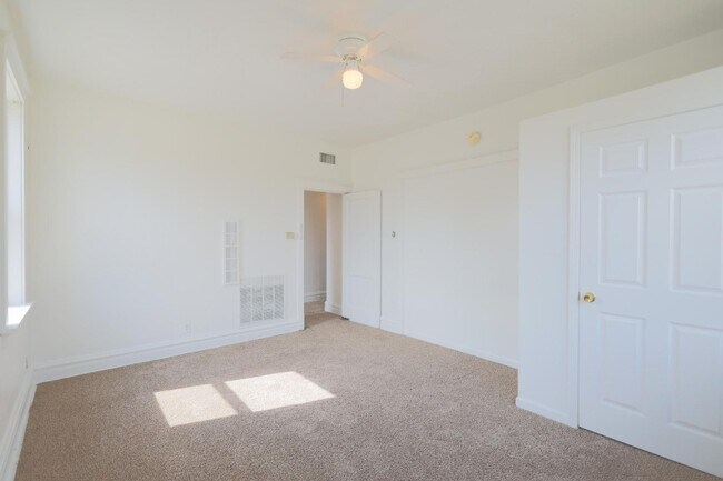 Building Photo - 3103 N Taylor Ave