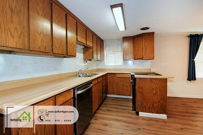 Building Photo - 9021 Placer Rd