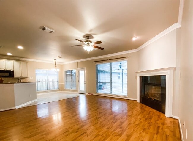 Building Photo - 13030 Mossy Ridge Cove