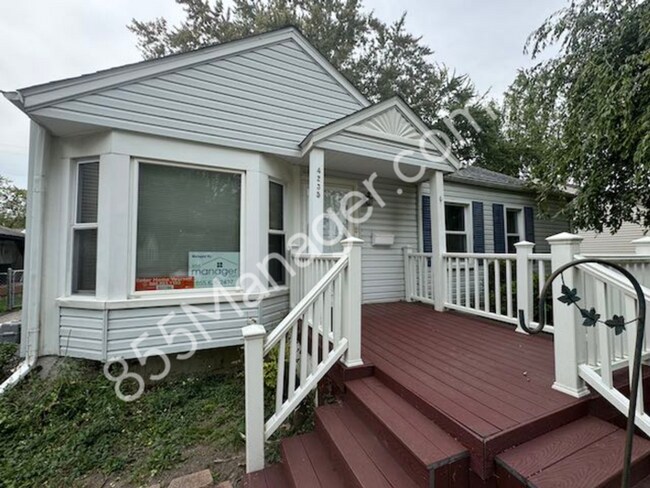 Building Photo - Charming 3-Bedroom Ranch in Berkley - Idea...
