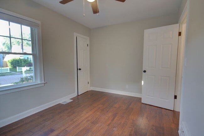 Building Photo - Cute 3 Bed Home