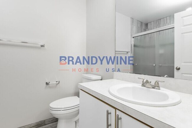 Building Photo - 50% OFF! No Application Fees - Move-in by ...