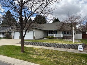 Building Photo - Charming 3-Bedroom Home with Mountain View...