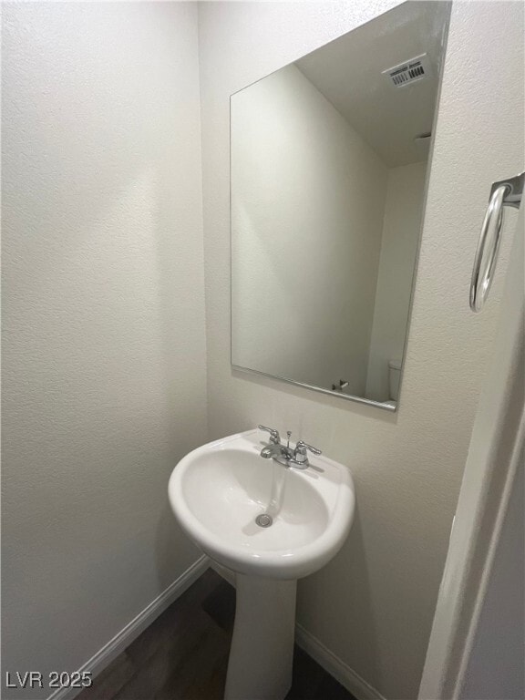 Building Photo - 510 Golden Cardinal Ave