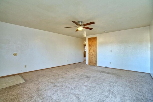 Building Photo - 1520 Stuart St