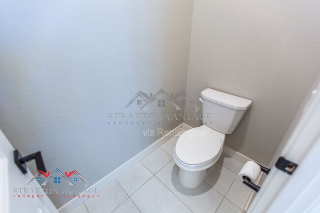 Building Photo - 15075 W McKinley St