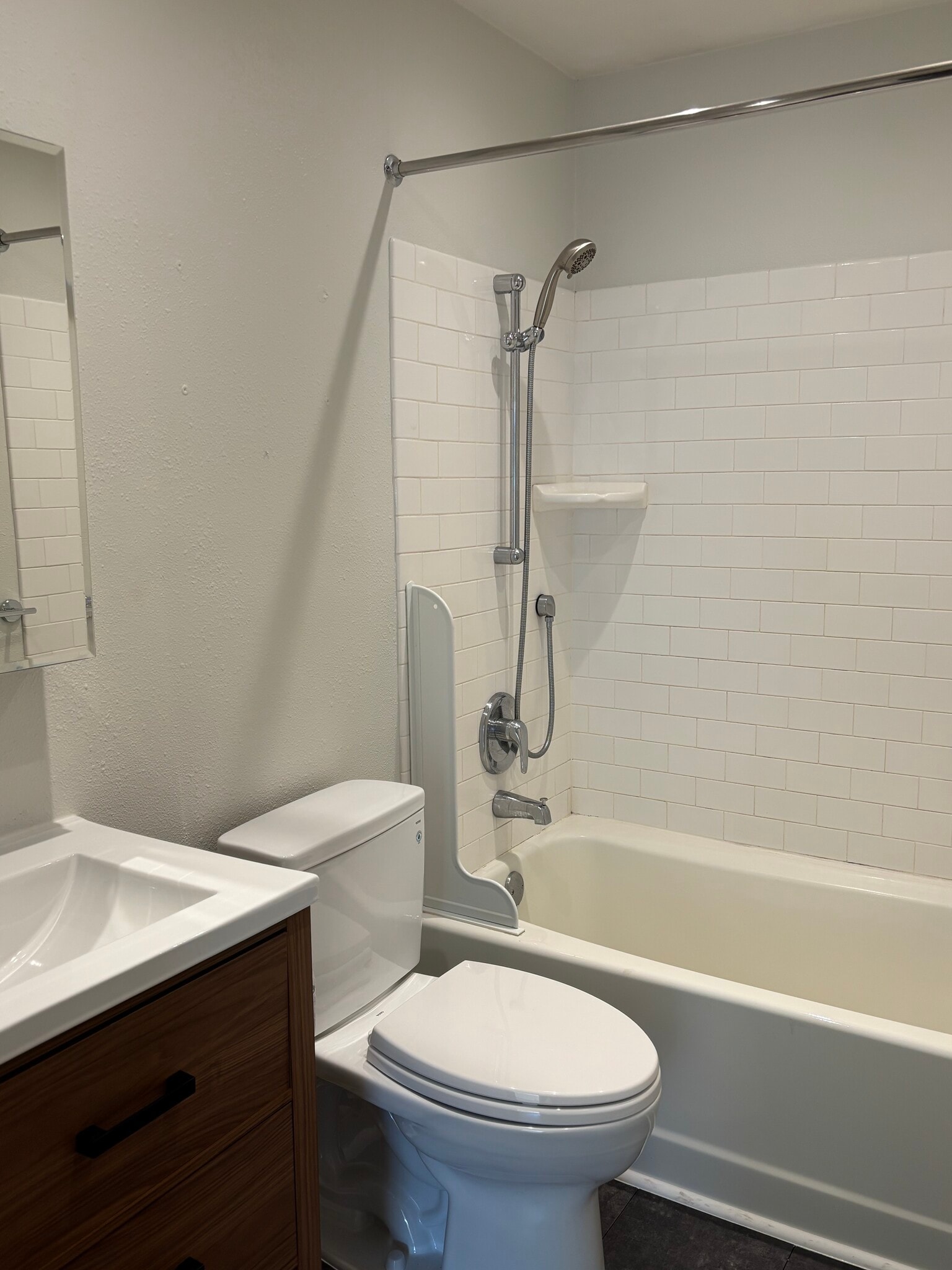 Building Photo - 2707 SE 50th Ave